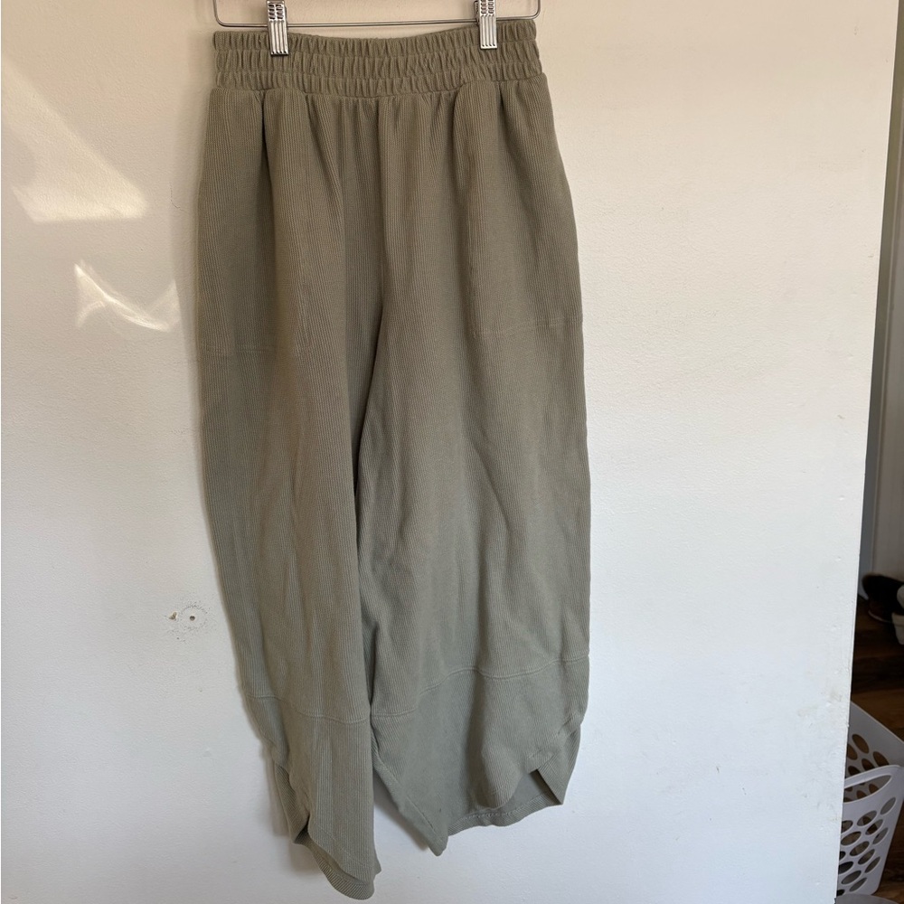 FP Beach Joggers Size XS